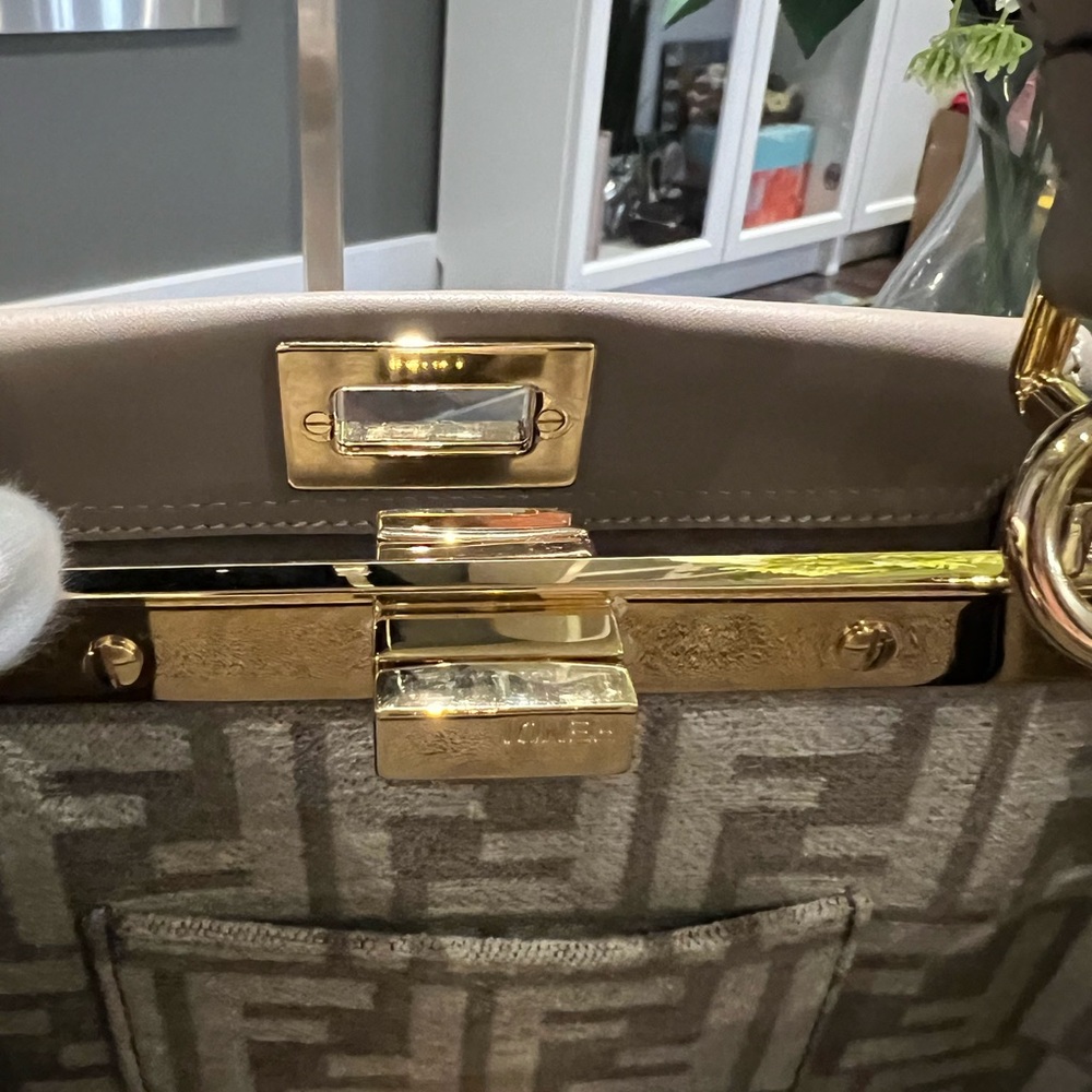 Fendi Mini Peekaboo Top handle - Picture 4 of 8
